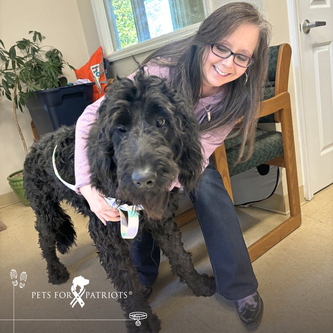 Diane was lost without a canine friend until the @USArmy veteran met Charlie. He's since shown signs of gastric distress. Diane's on a fixed income so our hero fund is pitching in. Can we count on you to help? pfp.care/be-a-hero🙏
