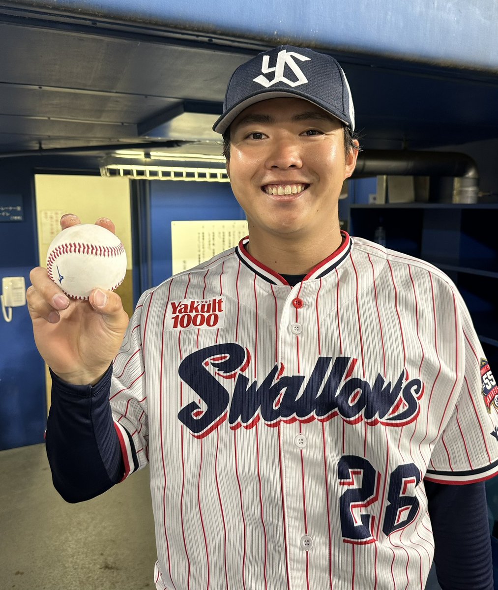 ムネと同じ歳のすごい新人が、 プロ初登板、初先発、完封勝利無四球