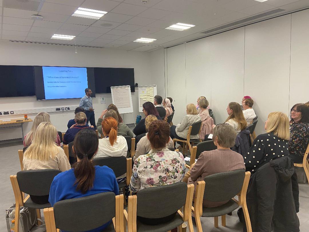 Another great Human Factors session with Dr Francis Subash at The Grange University Hospital. @AneurinBevanUHB  looking forward to see how attendees will take this forward #humanfactors