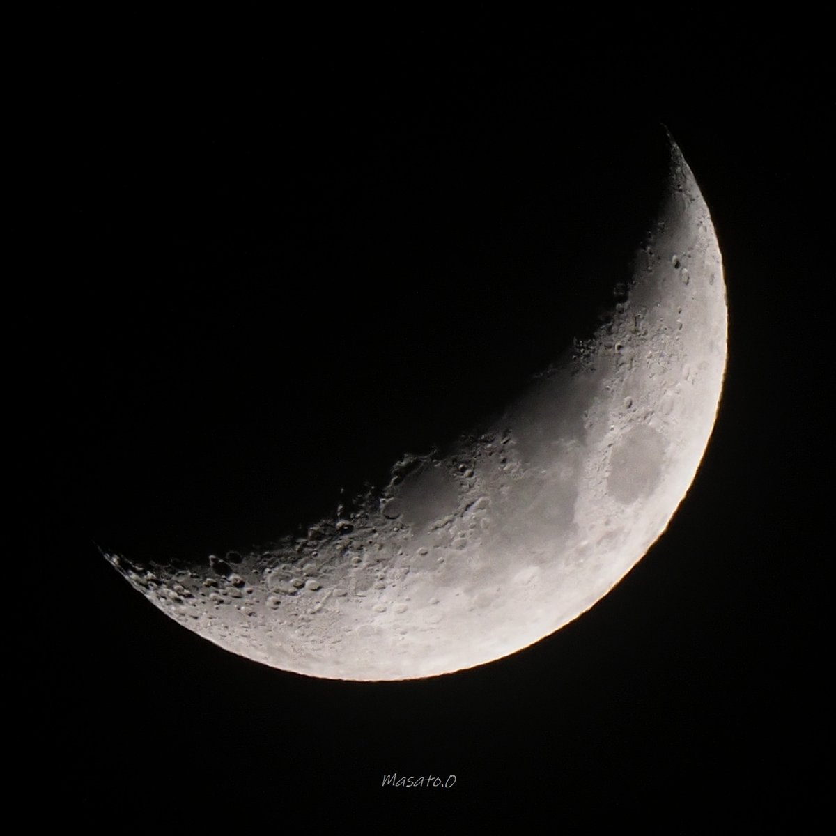 May 13,2024  20:29
#olympus #omd #オリンパス部 #オリンパス倶楽部 #em1mk2 #omdem1mark2 #lumix #lumix100400 #lumix100400mm #月 #moon #satellite #leicadgvarioelmar100_400 #lunar #moonphoto #moonphotography #moonphotography🌙 #moonlovers #moonphotographer