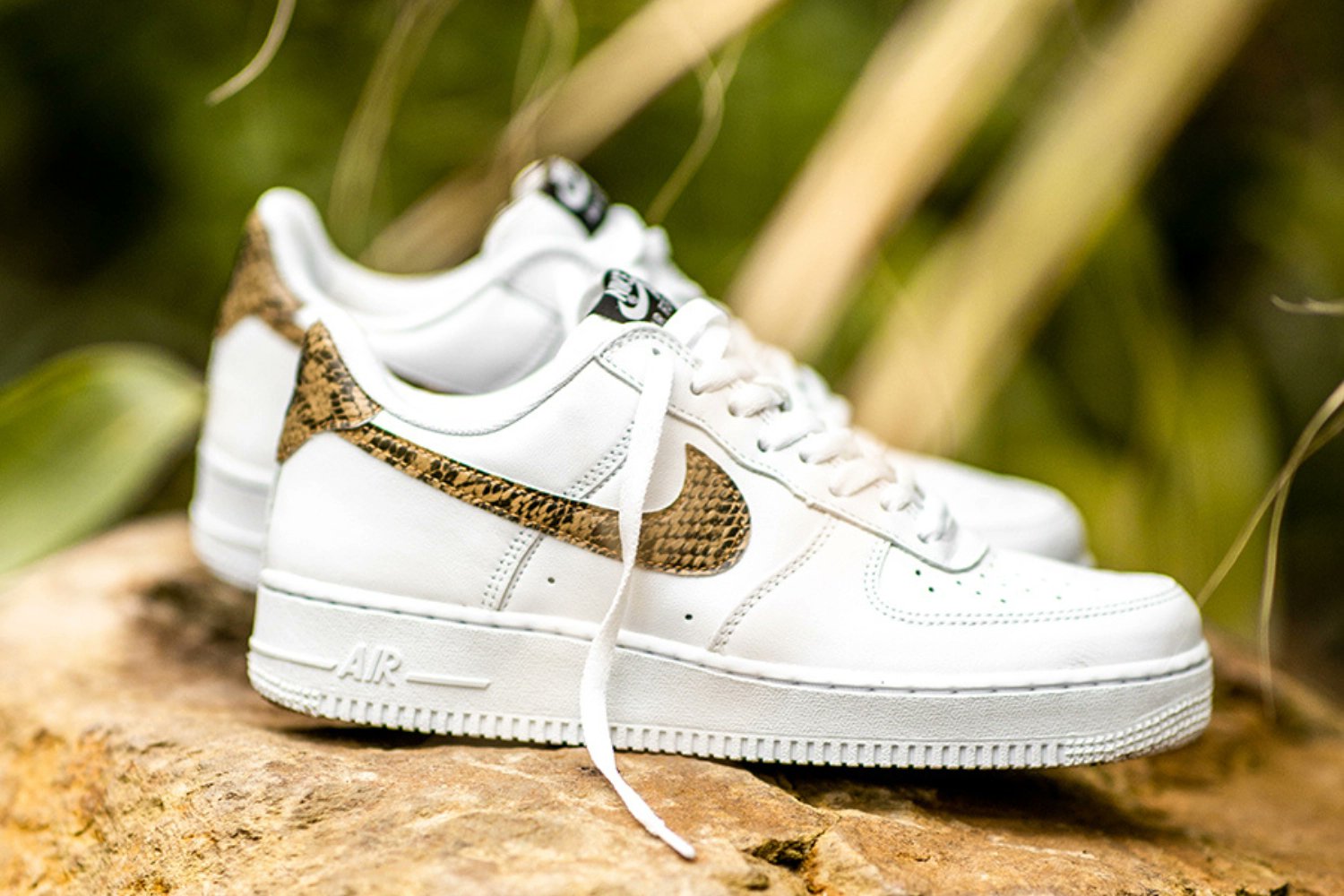 Ivory snake nike hot sale