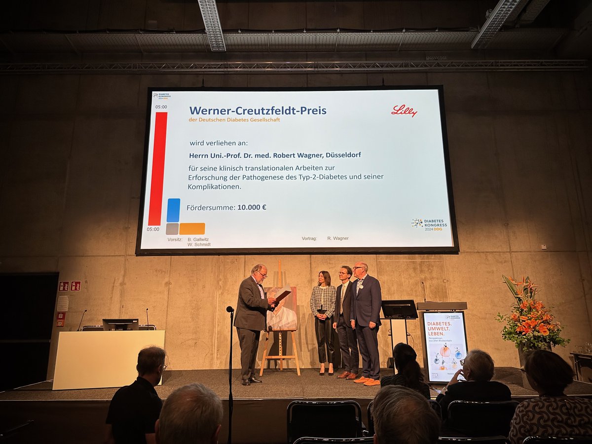 Martin Heni (@maheulm) on Twitter photo Super proud of my PhD student <a href="/JuHumUlm/">Julia Hummel</a> for being awarded the Promotionspreis by <a href="/DDG_Tweets/">Deutsche Diabetes Gesellschaft</a>. Huge congrats to my long-term collaborator and friend <a href="/wagrob/">Robert Wagner</a> for receiving the Creutzfeldt-Preis. Excellent science and new insights from both. Excited for the joined projects ahead! Super proud of my PhD student <a href="/JuHumUlm/">Julia Hummel</a> for being awarded the Promotionspreis by <a href="/DDG_Tweets/">Deutsche Diabetes Gesellschaft</a>. Huge congrats to my long-term collaborator and friend <a href="/wagrob/">Robert Wagner</a> for receiving the Creutzfeldt-Preis. Excellent science and new insights from both. Excited for the joined projects ahead!