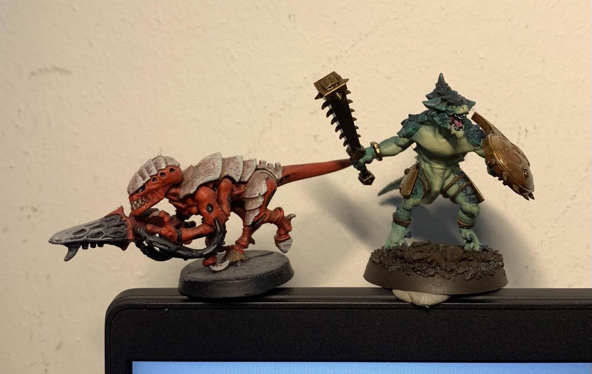 Two models, 18 months apart [by Booze-and-porn]
  
 #minipainting #miniaturepainting