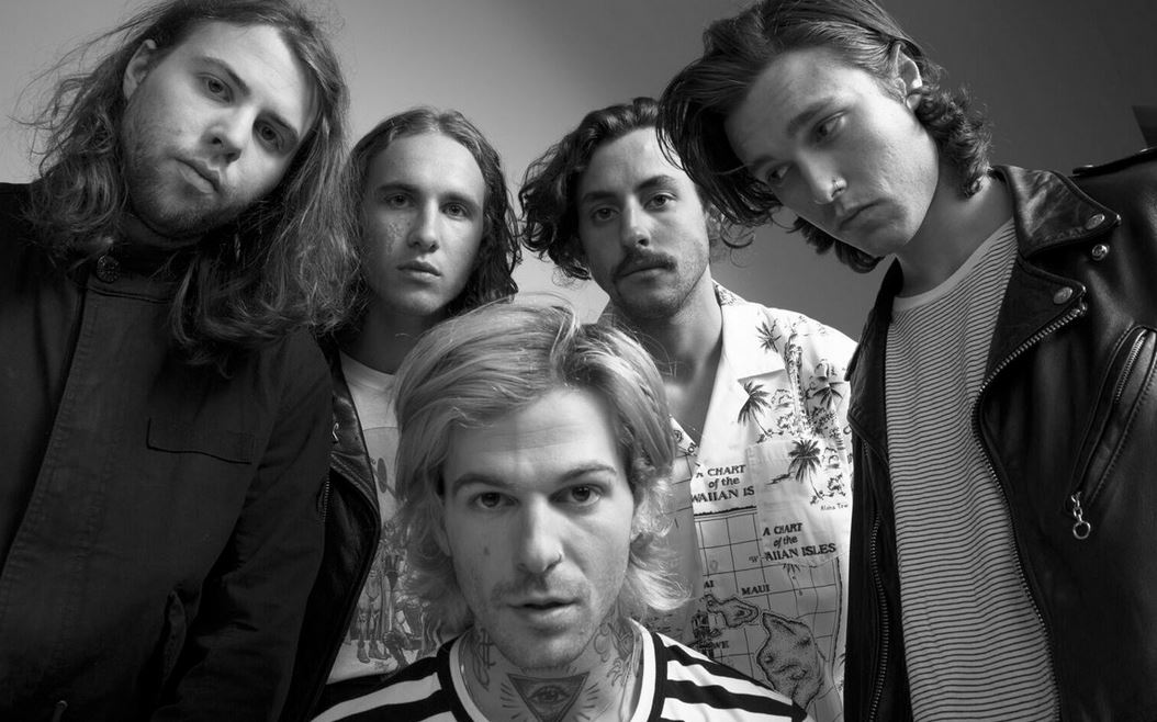 'Daddy Issues' by @thenbhd (The Neighbourhood) has surpassed 1.4 BILLION streams on @Spotify.