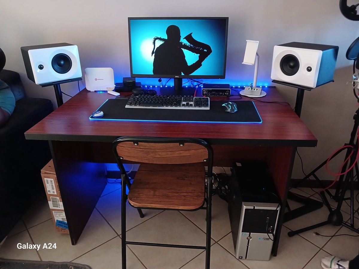 Time to work on the second project #jaysax #music #Tatiana