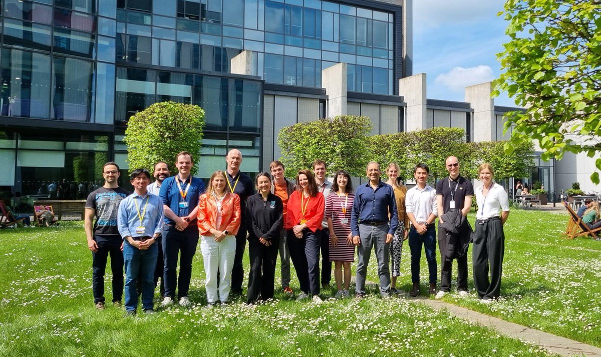 Great to kick off our CellTalk-HHD consortium on human heart development with a first face to face meeting of all groups last Friday - <a href="/GroupRiley/">Riley Research Group</a> <a href="/simoesfili/">Filipa Simões</a> <a href="/RichTyser/">Richard Tyser</a> <a href="/LabSinha/">Sinha Lab</a> and the Teichmann group <a href="/BBSRC/">Biotechnology and Biological Sciences Research</a> <a href="/SCICambridge/">Cambridge Stem Cell Institute</a>
If you get good people together, amazing things happen!