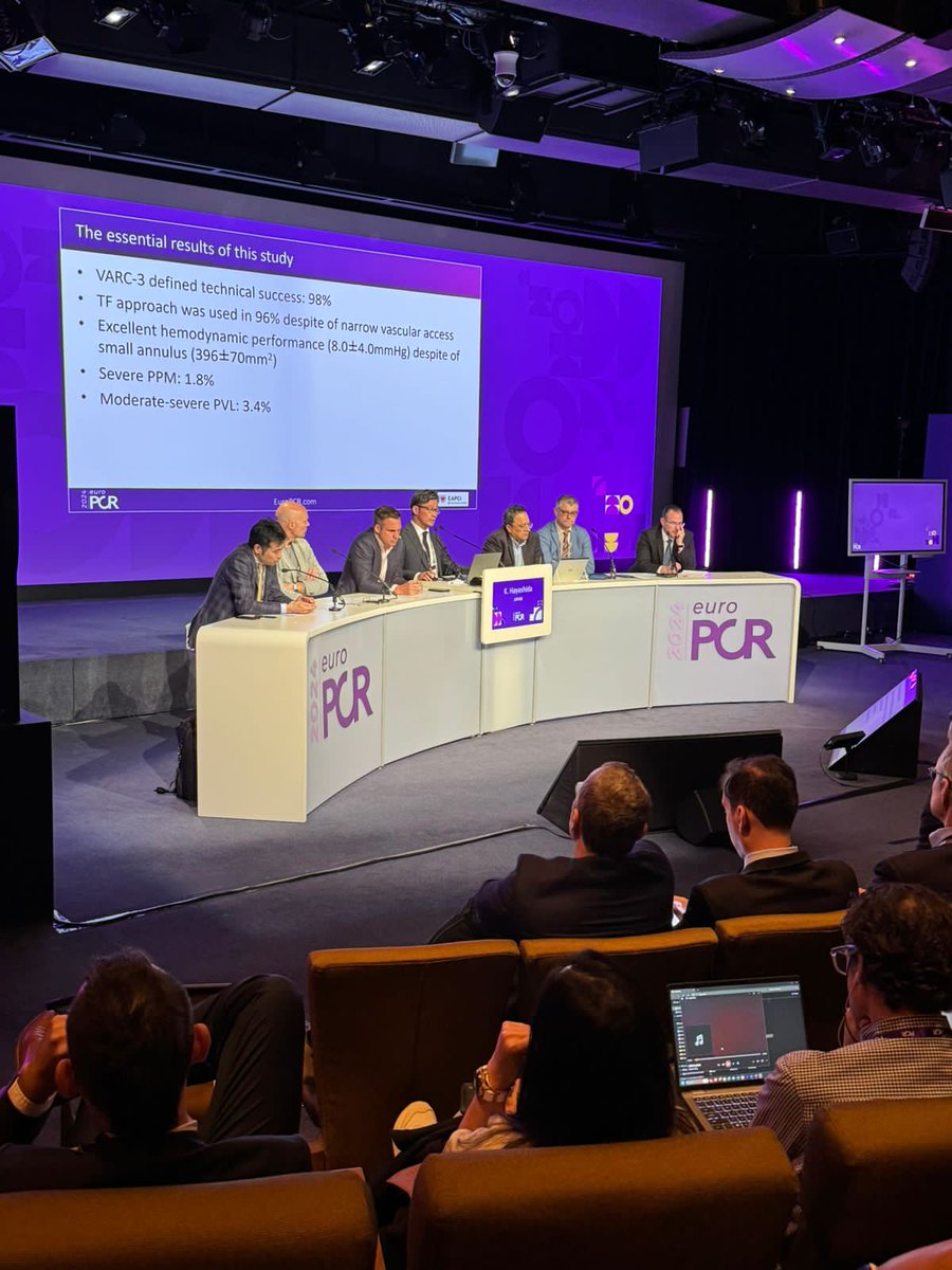 صور من ترأسي لجلسه علميه عن صمامات القلب اليوم في مؤتمر ' EuroPCR 2024'.. 
الكثير من التقدم في تكنولوجيا عالم الصمامات القلبيه، اصبحت الصمامات بالقسطرة اكثر أمانا وفعاليه مقارنة بالسابق. ولكن لابد ان تعمل بالأيدي الخبيره والمتمرسه.

والله هو الشافي