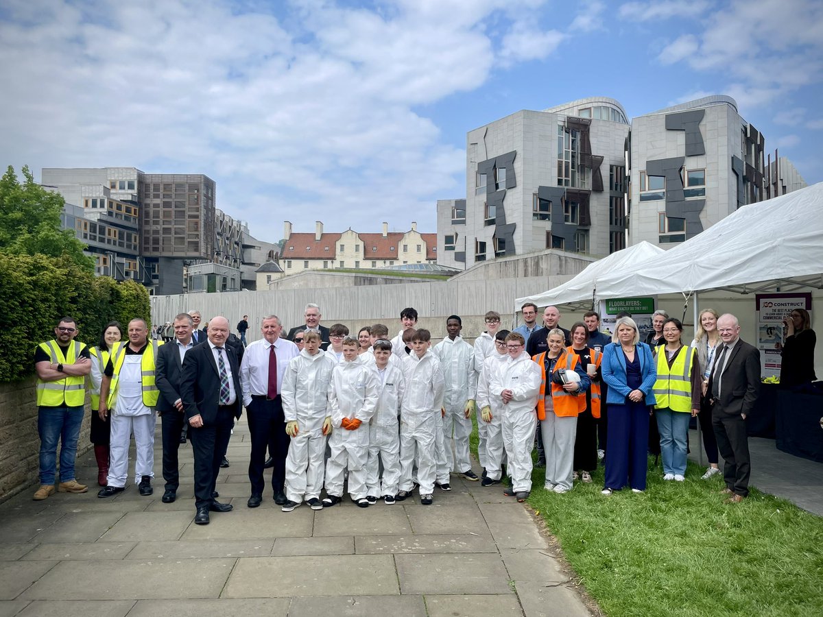 Always a pleasure to sponsor the construction skills demonstration at @ScotParl and to see young people receiving mini-masterclasses in stonemasonry, roof slating, 3D & Thermal Surveying, Passive House/Insulation, Electrics and Painting and Decorating. Well done to all involved!