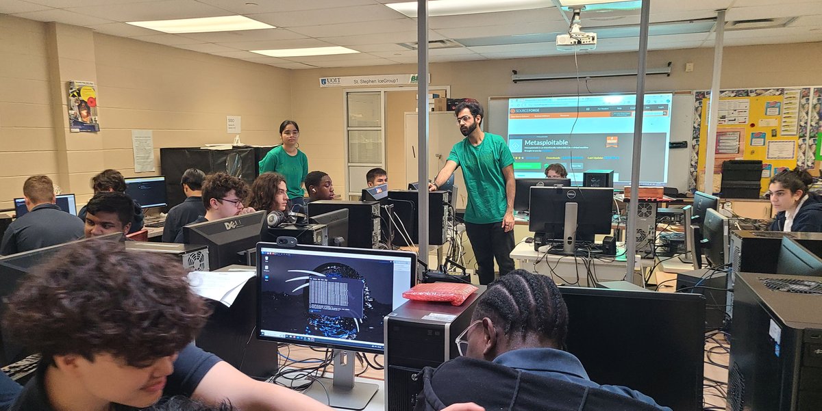Cyberscurity workshop featuring Kali Linux today with Durham College.  Working with Metasploitable 2, nmap and wireshark.  ICT SHSM hands on experience! @durhamcollege #ICD2O @StStephenRoyal @acseontario @ontariotech_u #beingcreative #pvncLearns @ICTC_CTIC