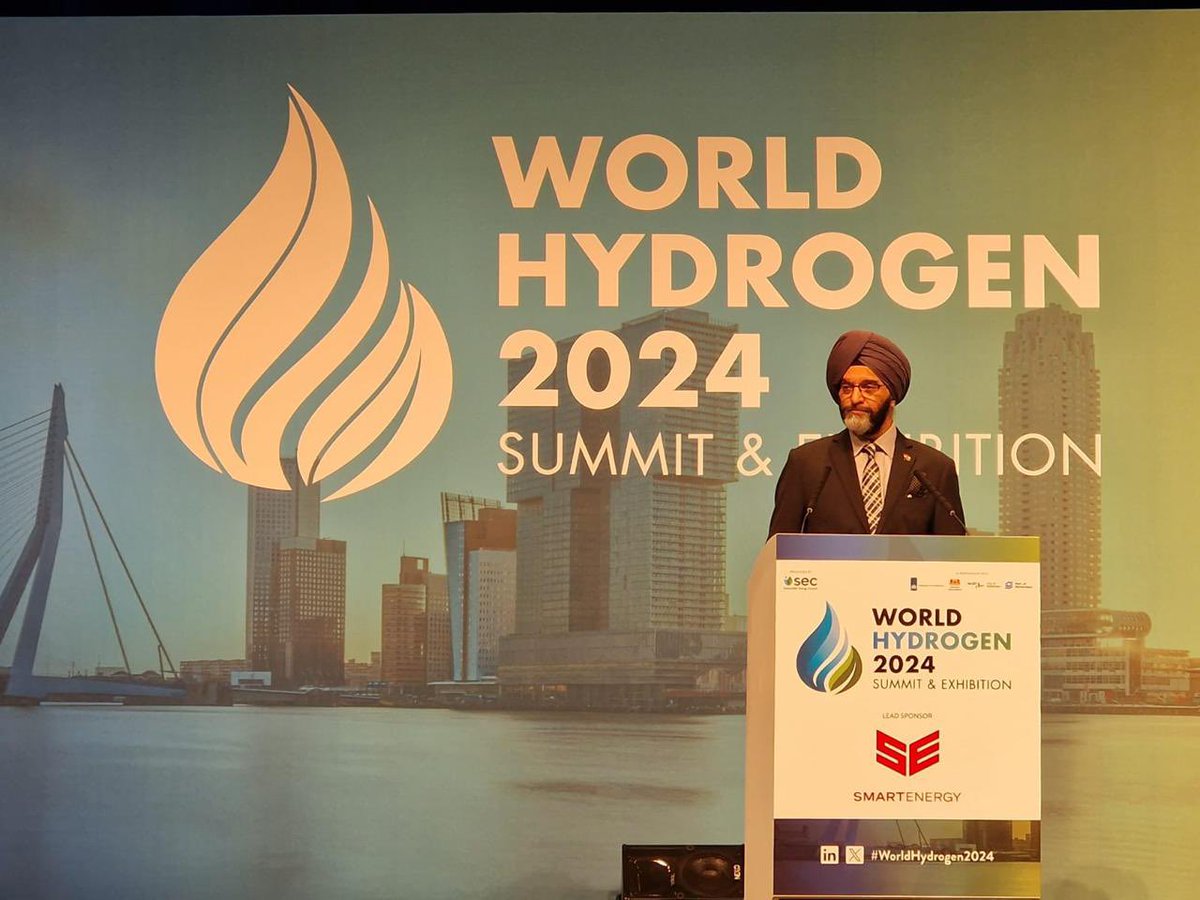 Today, Shri Bhupinder S. Bhalla, Secretary of @mnreindia, delivered his opening remarks at the #WorldHydrogenSummit2024, showcasing India's remarkable progress in Green Hydrogen.