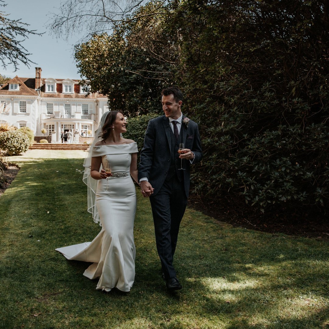 Calling all newly engaged couples💍🥂

We invite you to join us on Sunday 7th July 2024 from 1pm to 4pm for our Luxury Wedding Showcase💐✨

Register today👉 gorsehillsurrey.com/weddings/showc…

📸Jodie Mitchell Photography
#weddingshowcase #weddingplanning #newlyengaged #gorsehill #surrey