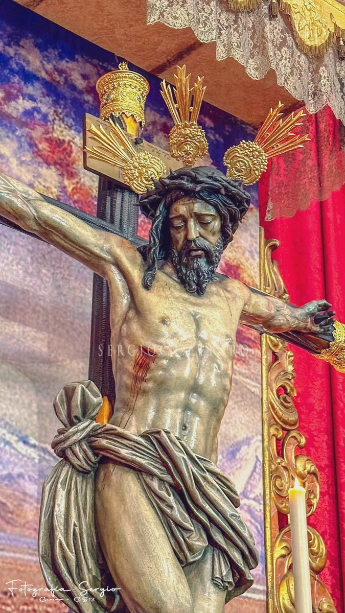 Cristo del Buen Fin.

#ca12 #TDSCofrade #Sevillacofrade #fotocofrade #miercolesdelbuenfin @HdadBuenFin