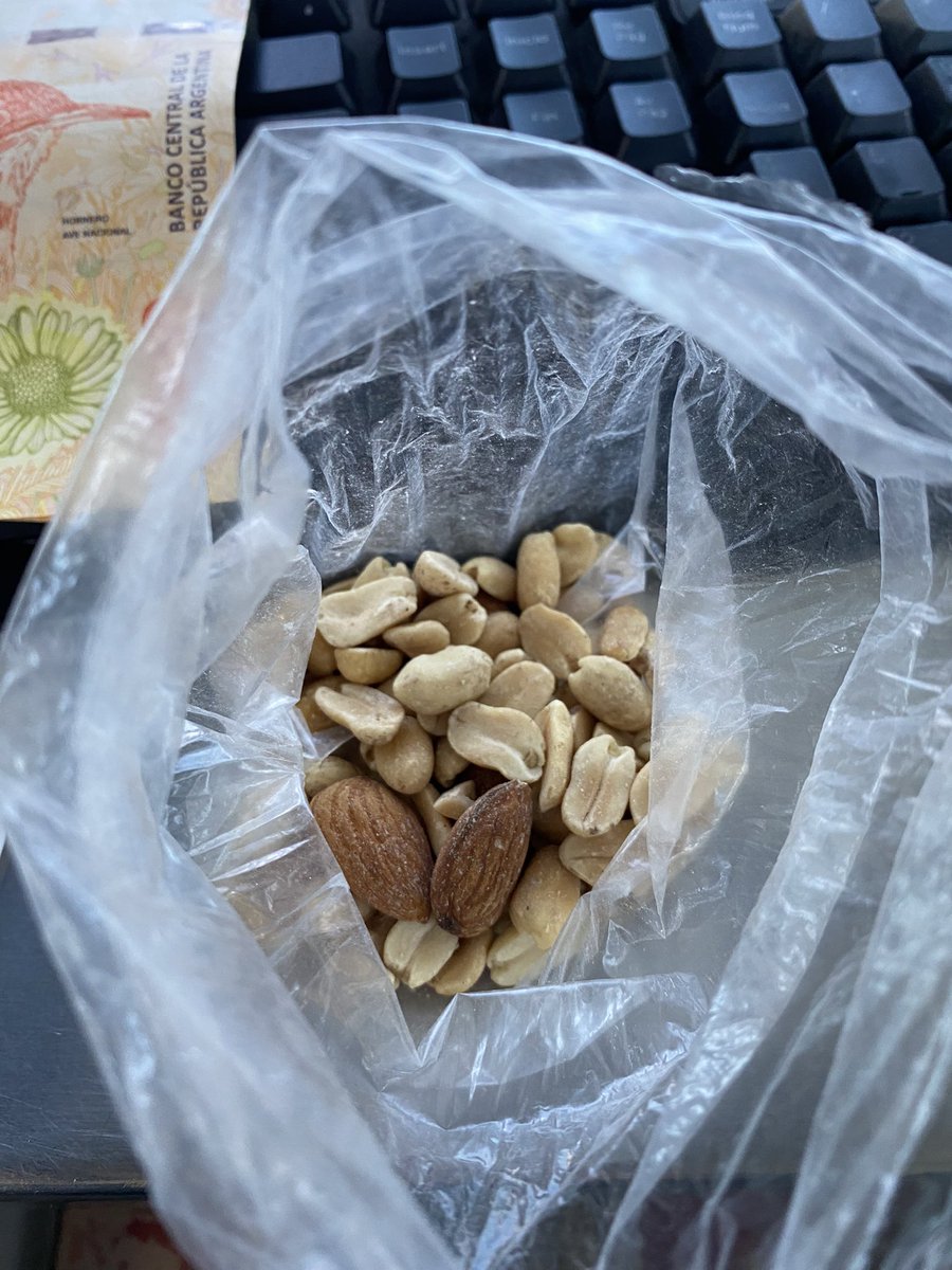 Esto de los frutos secos es un engaño!! Donde están las nueces y las almendras?🥲