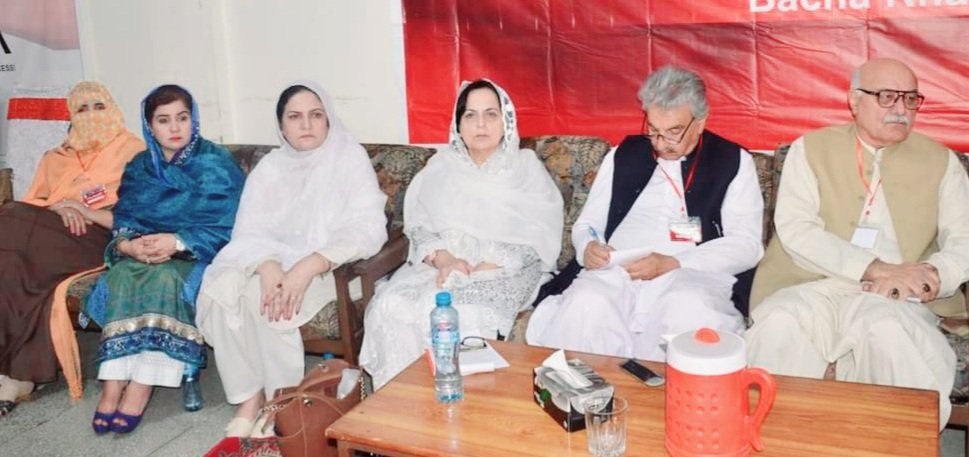 اے این پی مرکزی مجلس عاملہ اجلاس دوسرے دن کا اجلاس باچا خان مرکز میں جاری ہے

مرکزی مجلس عاملہ اجلاس کی صدارت مرکزی صدر ایمل ولی خان کررہے ہیں