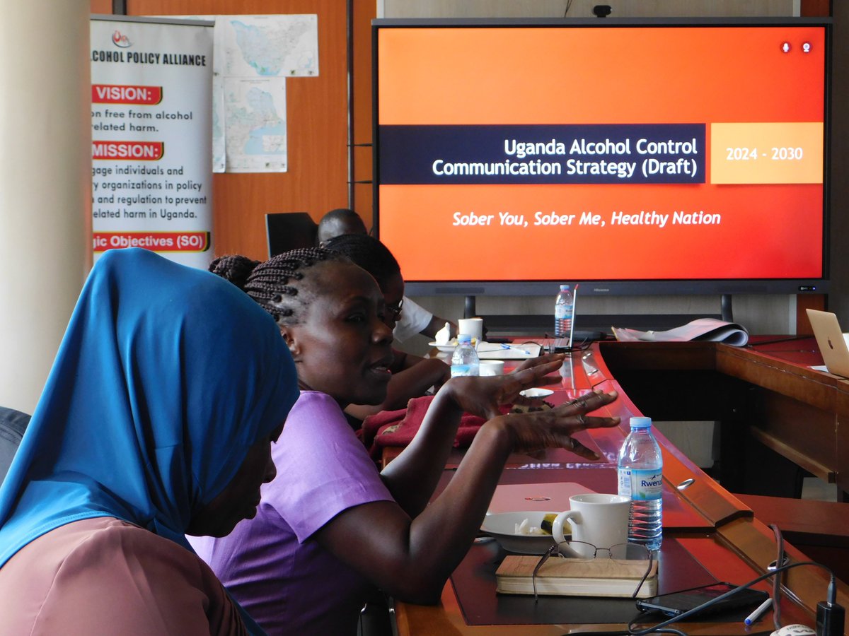 As part of our efforts towards the #ADCBUganda2023 , we + (@whouganda, @uhca_ug , @unhco, @MinofHealthUG ) convened @MinofHealthUG this morning, to further straighten and brainstorm on the national alcohol control communication strategy. #mentalhealthawarenessmonth