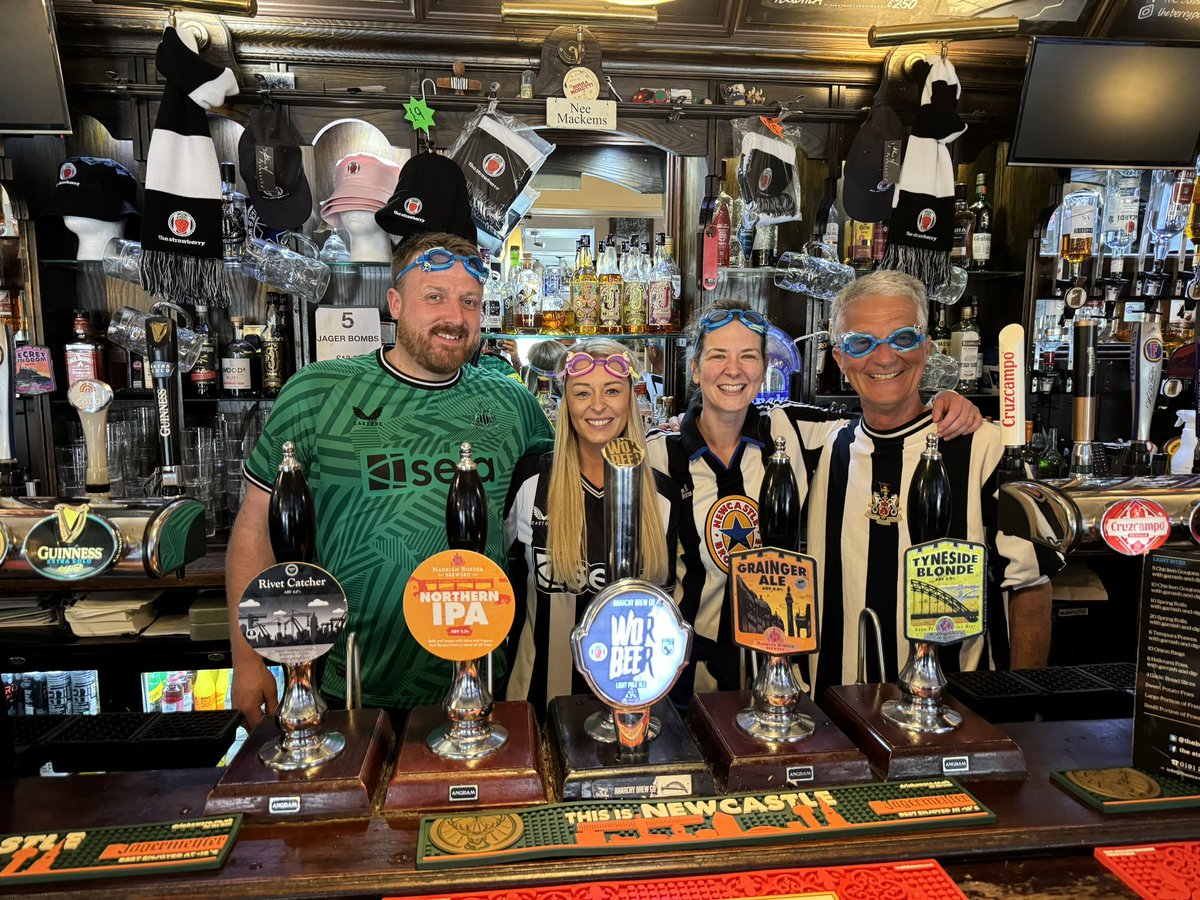 theberrypub's tweet image. Travelling @NUFC  fans @theberrypub . Sporting their swim wear for tonight’s match.  #bettersafethansorry