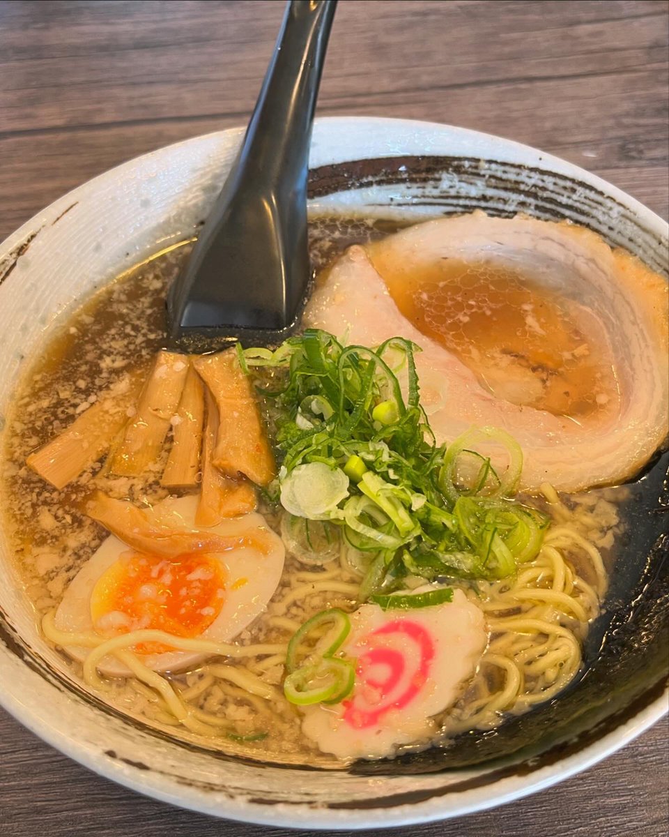 撮り溜め放出😊第一弾
皆さま、ぜひ志木にお越しください😃
①アリスブンカさんのプレミアムコシアンパン👍
②プーレさんのモンブランシュー。美味しかったです👌
③らーめんの小池さん、小池さんラーメン、店主の腰痛が心配です😢

#志木市
#志木グルメ
#アリスブンカ 
#プーレ 
#らーめんの小池さん