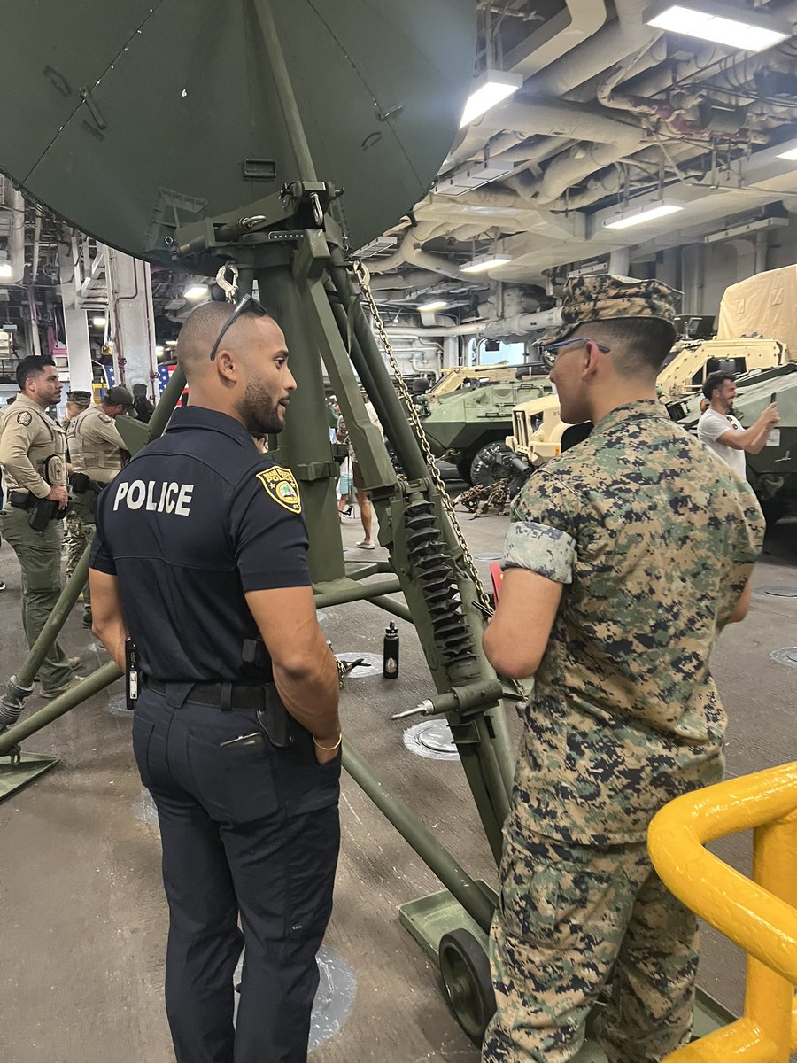 Officer Reynoso had the honor of visiting USS Bataan during Miami Fleet Week at Port Miami. A heartfelt thank you to all who are currently serving and have served our country. Your dedication and sacrifice are deeply appreciated. #MiamiFleetWeek #PhotoOfTheWeek #yourMBPD