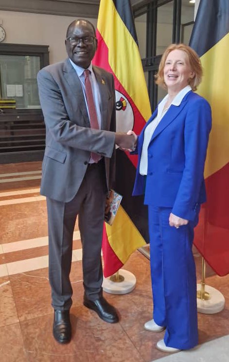 Reps of @GovUganda + @Refugees held a fruitful meeting in Brussels with officials from 🇧🇪 @BelgiumMFA to discuss the complexities of managing 400 new arrivals a day, while at the same time finding sustainable solutions for the 1.67M refugees already in the country.