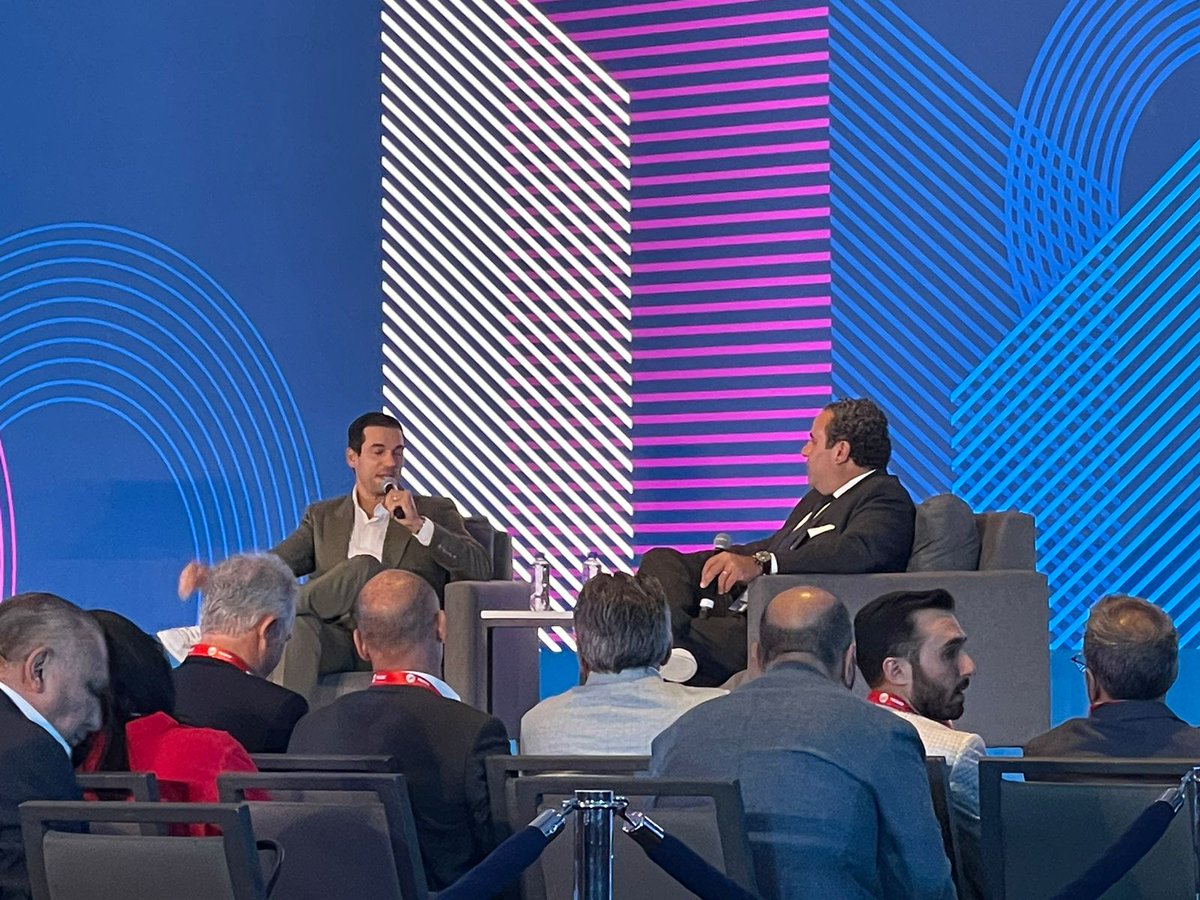 RealEstateEarth's tweet photo. “México ofrece todo lo que demanda un millonario en el segmento High End y llevar un estilo de vida de lujo”: Oren Alexander, Co-Founder the Alexander Team. #ExpoDesarolloInmobiliario #TheRealEstateShow #Tres2024 https://t.co/Un2CCNdxGi