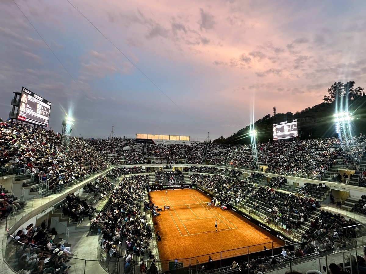 Stadiums without a roof >>