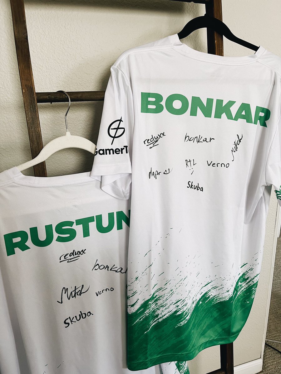 Mid Season Cup is here! To kick off, we’re giving away a SIGNED @Officialbonkar and @RustunL jersey! Requirements to enter: - Follow @OXG_Valorant - Like & Retweet this post - Tag 1 friend 2 winners will be chosen on May 19th. #EmbraceTheElements