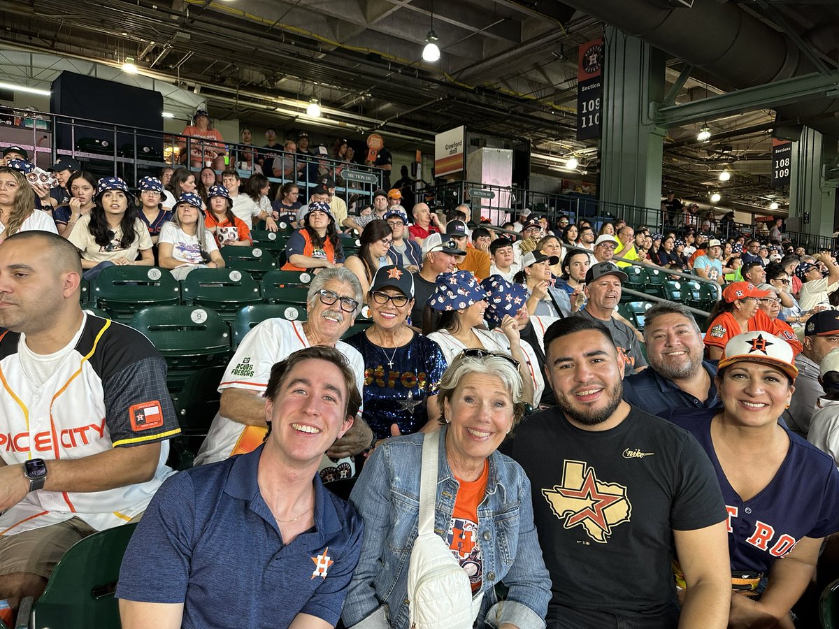 Team outing at the #HoustonAstros game last night was a blast! ⚾️ Not only did the Astros secure a win, but it was also Hello Kitty night! 🐱💫 And what a treat running into Constable Silvia Trevino and her family! 🌟 After a busy day prepping for the legislature, it was the