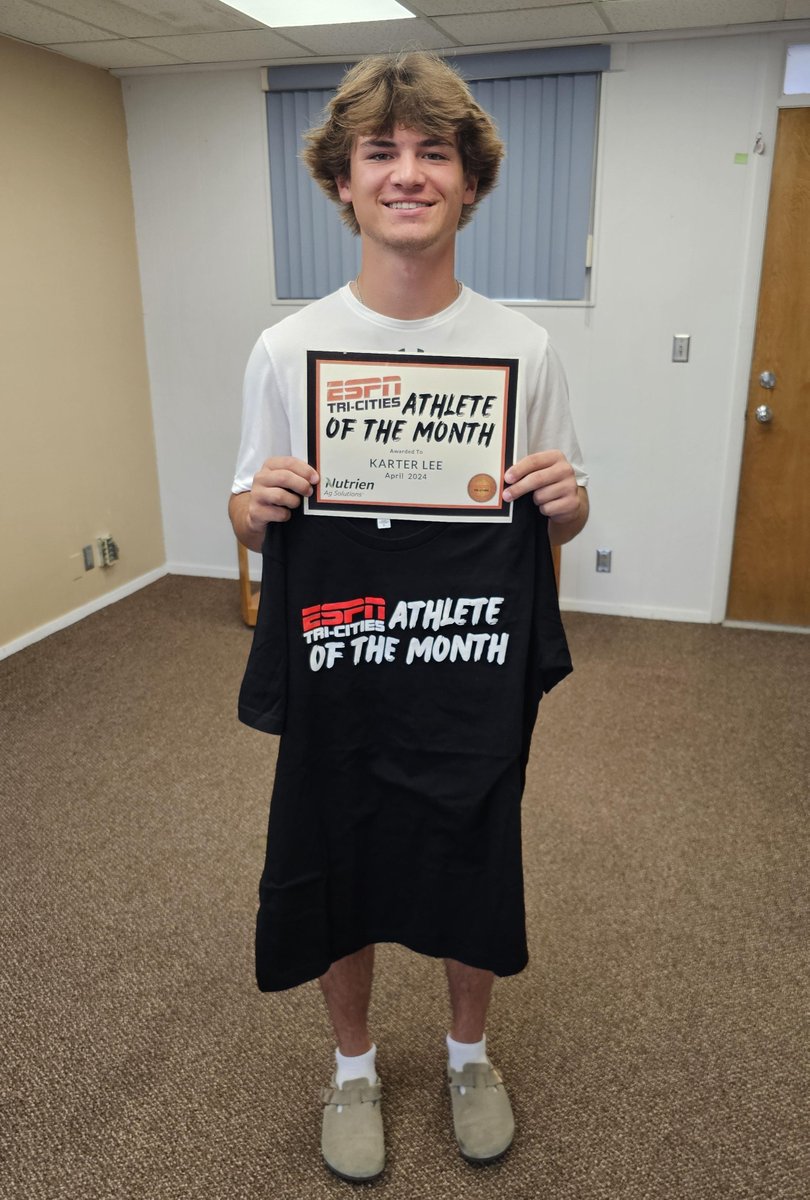 ESPN Tri-Cities (@espn_tricities) on Twitter photo Congratulations to Karter Lee of Kearney High for being our April Athlete of the Month!
Karter played three sports for <a href="/KearneyBearcats/">Kearney High School Athletics</a> and led the baseball team in hits. He will play football at Fort Hays St. starting in the fall. Congratulations to Karter Lee of Kearney High for being our April Athlete of the Month!
Karter played three sports for <a href="/KearneyBearcats/">Kearney High School Athletics</a> and led the baseball team in hits. He will play football at Fort Hays St. starting in the fall.