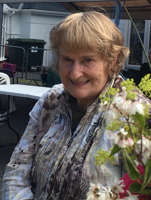 Gardaí are seeking the public's assistance in tracing the whereabouts of 70-year-old Nuala Molloy who has been missing from the Cabinteely area of Dublin 18 since yesterday. jrnl.ie/6380802t