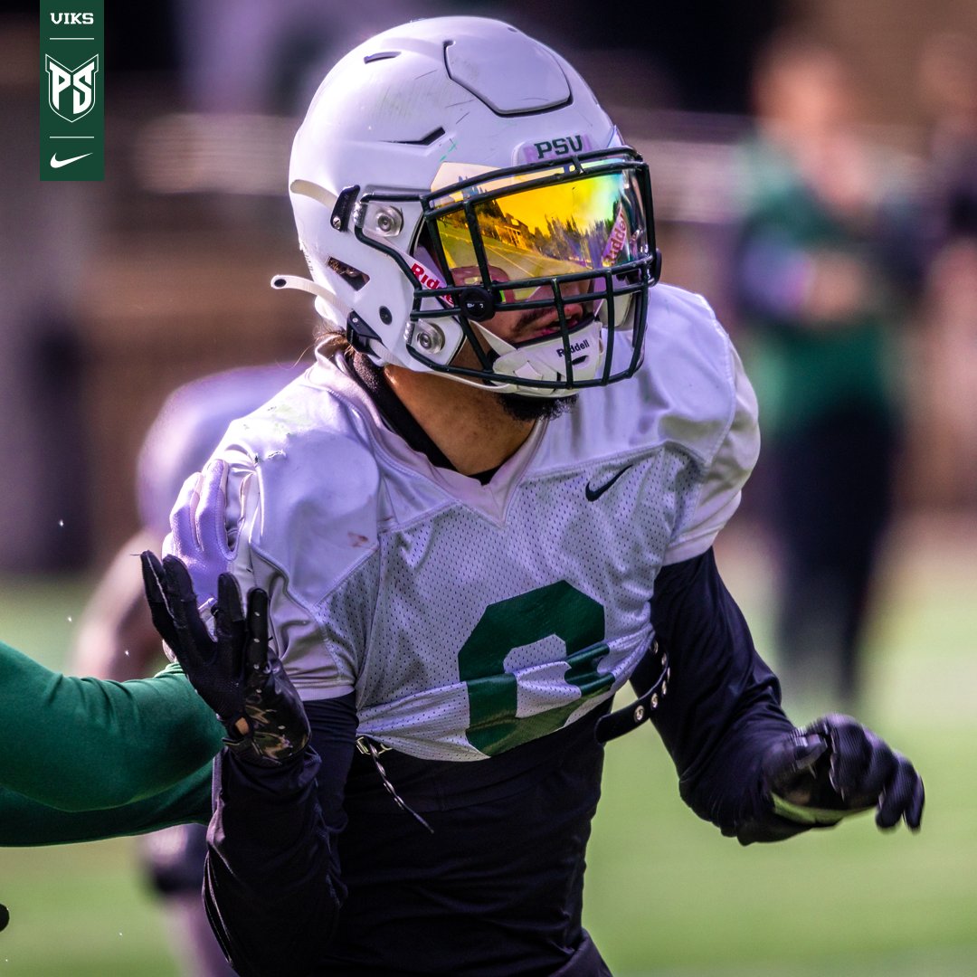 Visors...yay or nay?

Either way, the reflections make for cool photos. 📸

#GoViks | #DefendTheShip