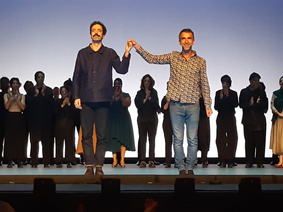 Les Ailes du désir? <a href="/OperadeRennes/">Opéra de Rennes</a> La co[opéra]tive : Magnifique prod. d'après Wim Wenders sur la/les 🎶 de Othman Louati ❤️. 👏 Fiona Monbet pour la dm, Grégory Voillemet pour la ms, à toute l'équipe artistique, Chanteurs solistes, l'Ens. Miroirs Étendus, Marionnettistes...