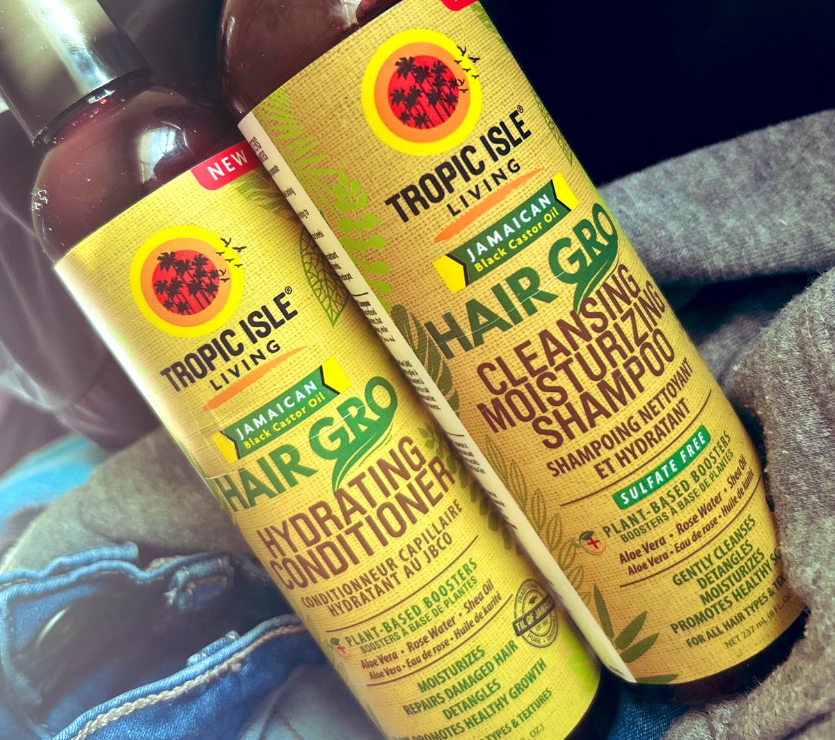 This shampoo and conditioner the truth 🥰😮‍💨😮‍💨😮‍💨💕 hair be nice , soft and moisturized