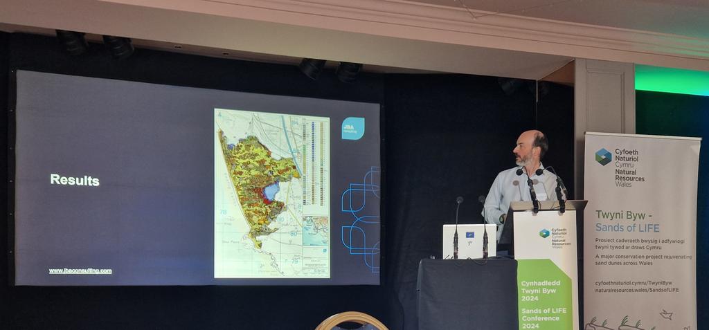 RebekahBeaumon1's tweet photo. Feeling very privileged to be attending the Sands of Life @TwyniByw Conference on behalf of the work @JBAConsulting has done to help monitor the sand dunes across Wales. Steven Heathcote's presentation compared changes in NVC communitites over the past 30 years. https://t.co/oTvxkJMTrs