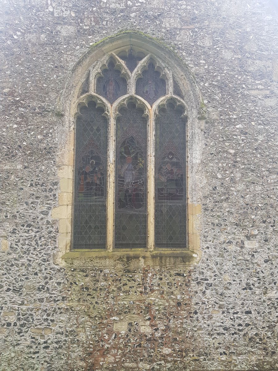 TheHistoryMouse's tweet photo. Churches on the #AvonScamper2024 for wonderful windows (part II). If you want to see the evolution of the medieval window all in one place. Here is where you go; #AllSaintsEnford #AllAngelsFigheldean #AllSaintsNetheravon #WindowsOnWednesday #TheHistoryMouseTopThree https://t.co/ofBwwdc18C