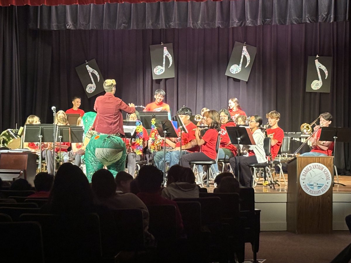 Conducting on a dinosaur!! That’s our Teacher of the Year!! Come see the senior band and chorus concert tonight at 7pm! ⁦<a href="/ptbeachsuper/">Will Smith</a>⁩ ⁦<a href="/StecchiniM/">Michelle M. Stecchini</a>⁩ ⁦<a href="/AntrimBands/">Antrim Bands</a>⁩ #WeRBeach