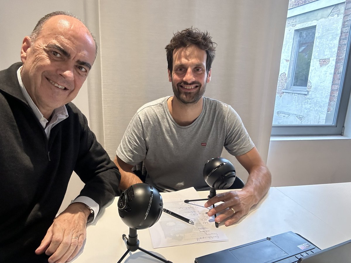 LucColemont's tweet photo. Txs Len De Nys voor fijne babbel en opname voor je #LifeMe #podcast 🎧!

De 53 of 54ste aflevering binnenkort te horen via @Spotify e.a. 🎙️😉

Het ging over @StopDarmkanker #preventie #voeding #gezondelevensstijl #DoeDeTest en veel meer… 🍀

#kennisdelen 💙 https://t.co/DwnVbGMBIN
