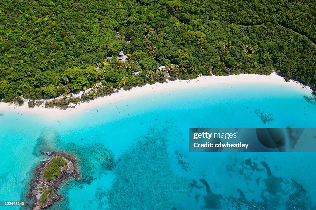 #CARIBBEAN - Dreaming of a beach escape? ✈️🌴 Dive into paradise with our top Caribbean beach picks this summer! 🏖️☀️ #TravelTnews, #Caribbeanbeaches, #caribbeantravel
bit.ly/4bFDynY