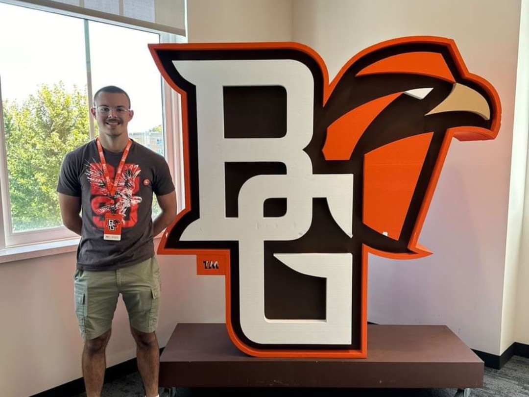 bgsu's tweet photo. Welcome to some of the best years of your life.🧡 We can’t wait to have our #FutureFalcons on campus this fall. #BGBound https://t.co/eY5YXINPEO