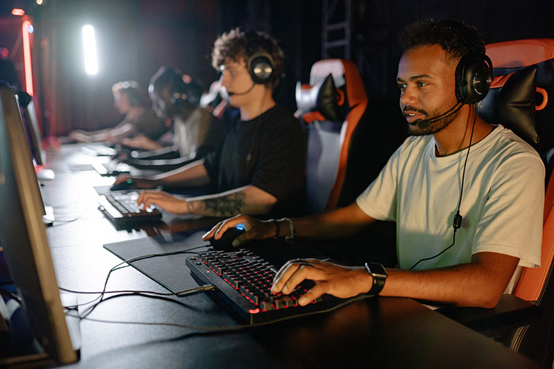Professor Beth Cianfrone (@BACianfrone) co-authored a study with CEHD alum Glynn McGehee and doctoral student Jackson Sears to analyze one NBA franchise’s esports brand extension. See what they found: t.gsu.edu/4ajwZXb @GSUSportAdmin