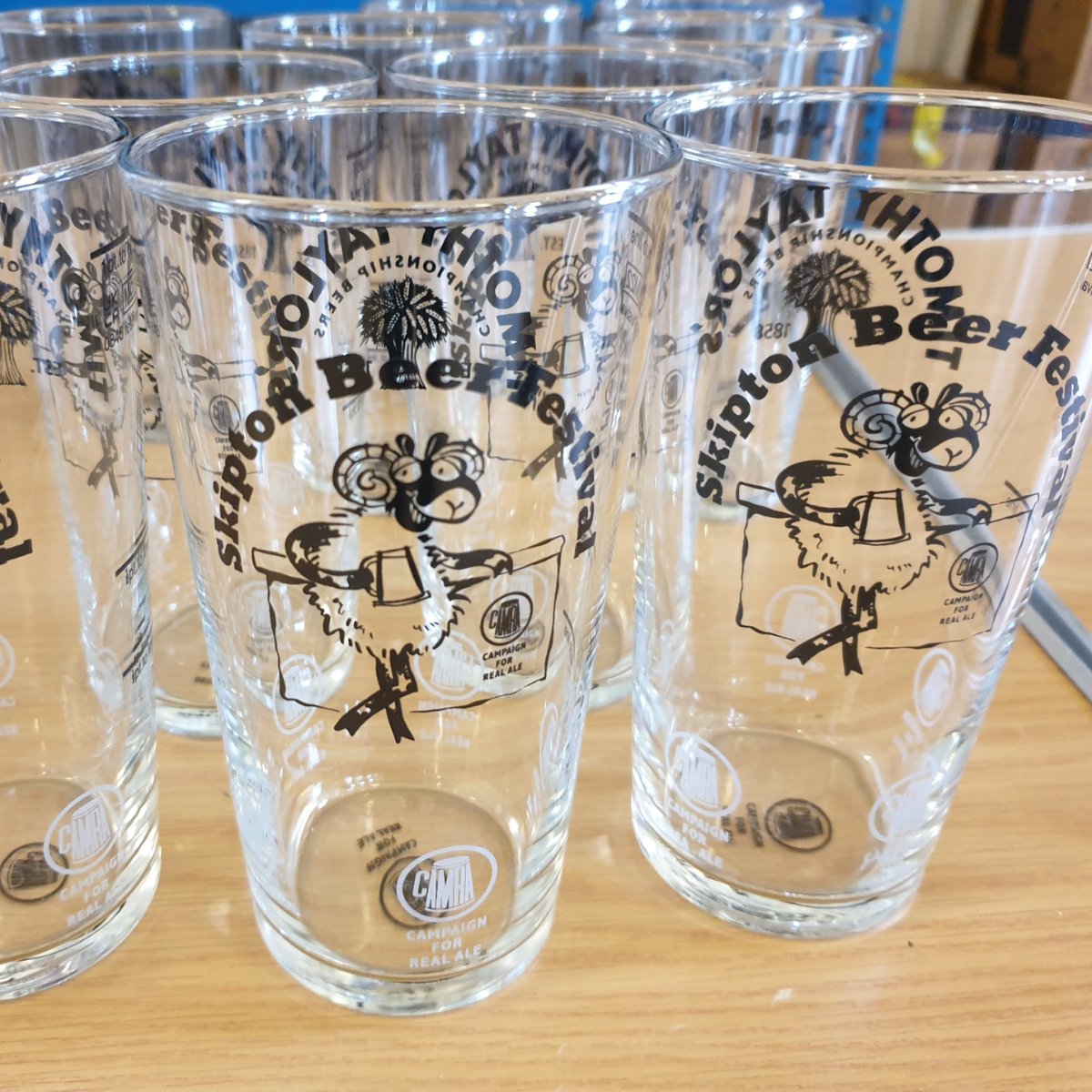 #Skipton #BeerFestival returns to Skipton Town Hall to kick off the spring bank holiday weekend!🍻 @keighleycamra will be here with 70 real ales to choose from! Opening Times Thu 23: 11am – 10pm Fri 24: 11am – 10pm Sat 25: 11am – 8pm