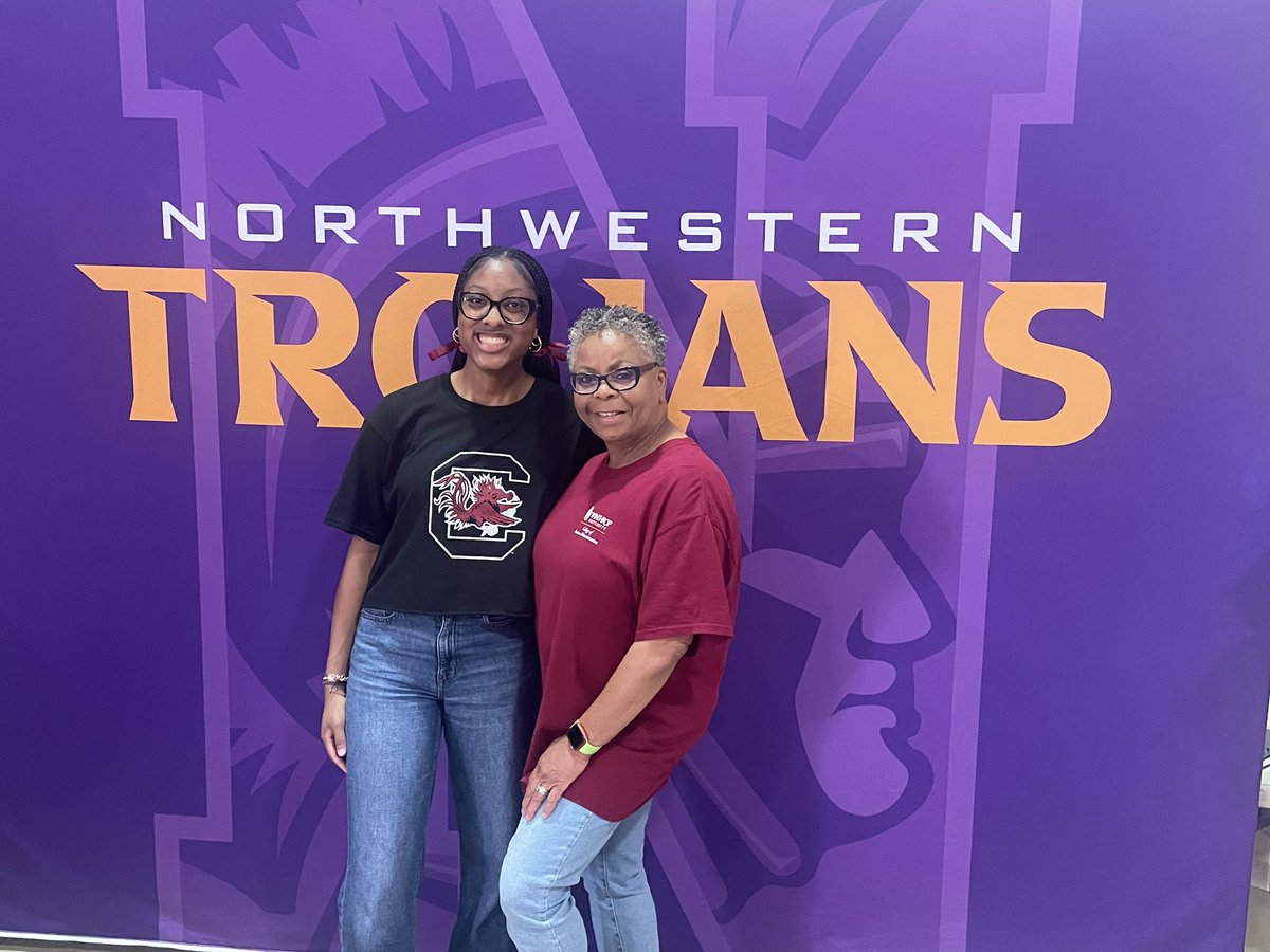 #seniordecisionday #nhstrojans 🎉🎓 <a href="/NHS_Trojans/">Northwestern HS</a>