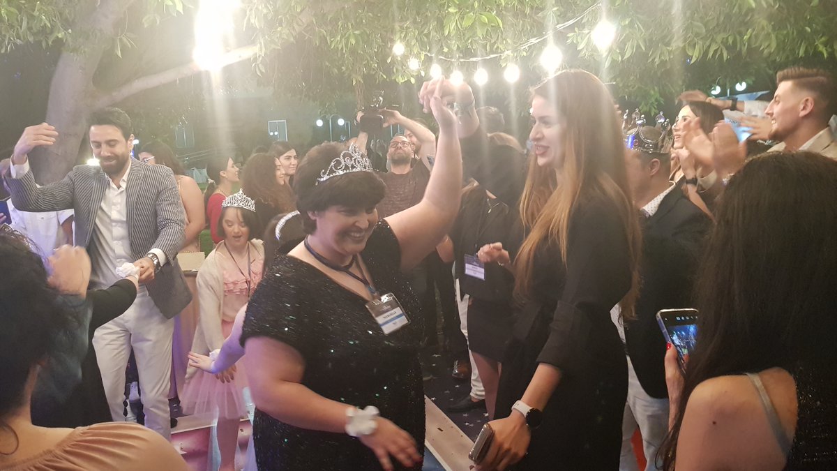 These smiles say it all! The joy of #inclusion shines bright at #NightToShine. Everyone deserves to be crowned. 
@AntaAkhi @sesobel @NACLebanon @steptogetherlb
@acsauvel @AAA_Autism @OrphanWelfareLB