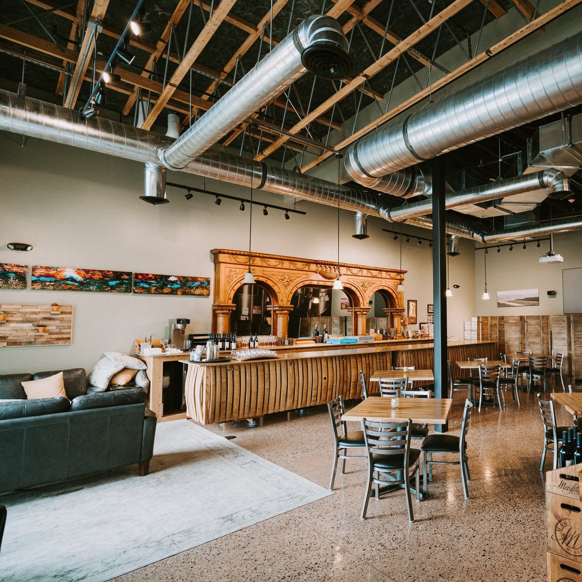 Find one of Maryhill Winery's 4 tasting rooms at the Kendall Yards in #Spokane. Maryhill's founders are both native to Spokane, so it was the obvious location to open their first satellite #tastingroom in 2017.