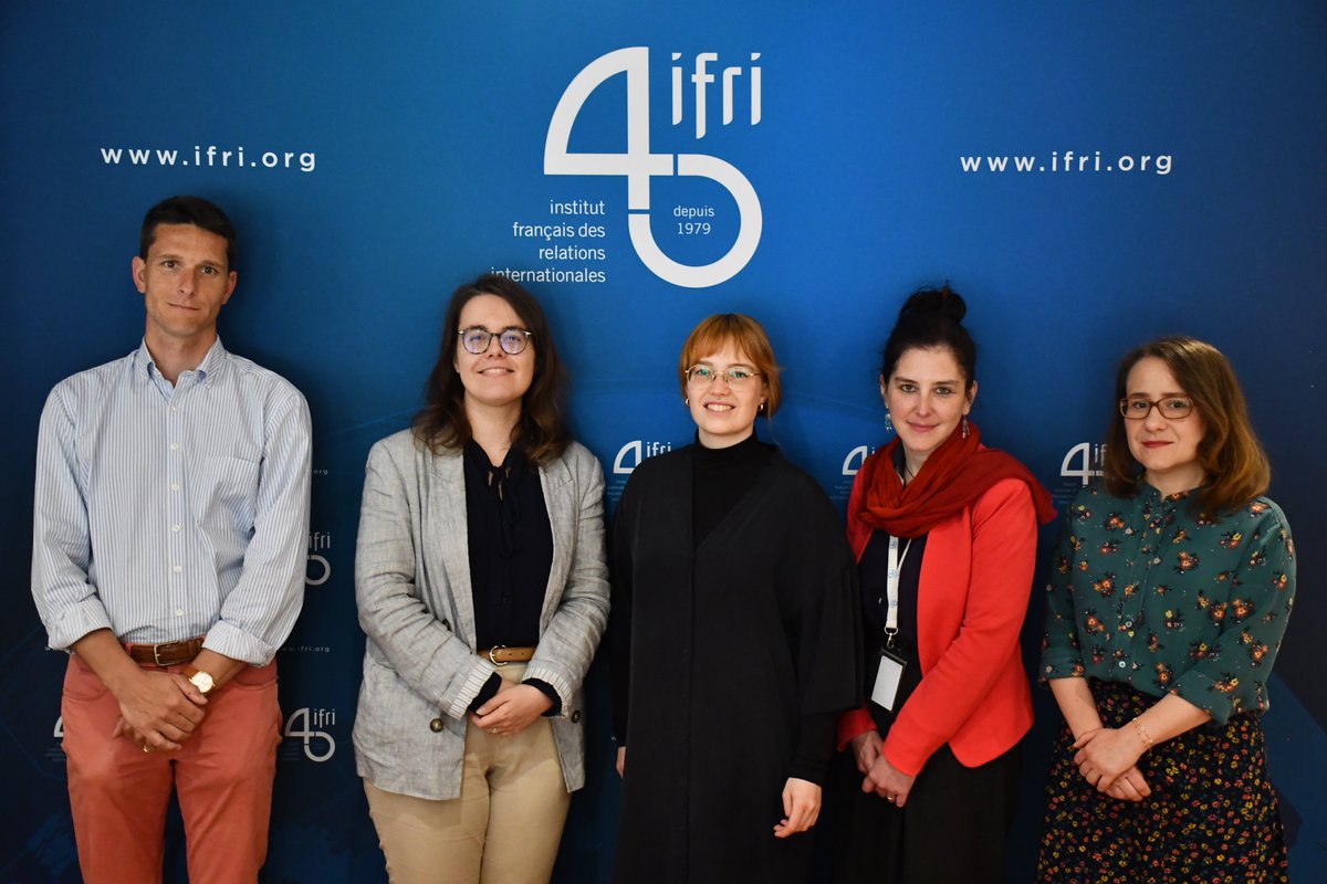 Thrilled to have hosted @minna_alander from @FIIA_fi this morning at @IFRI_ during her Parisian tour! French nukes, French foreign policy, French president’s bad habit of too long and obscure speeches: we got everything covered.