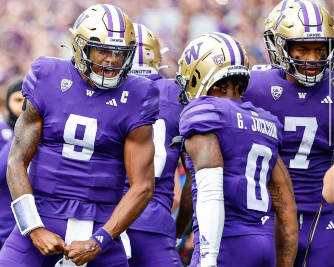 emanuel_ruffin's tweet photo. AGTG🙏🏽 Blessed to receive an offer from the University of Washington ❗️❗️
@UW_Football @coachanelson @CoachNelson42 @bessemer_city @coachbeard40 @AL6AFootball @ChadSimmons_ @DemetricDWarren @On3Recruits @BHoward_11 https://t.co/pLNebm9t8S