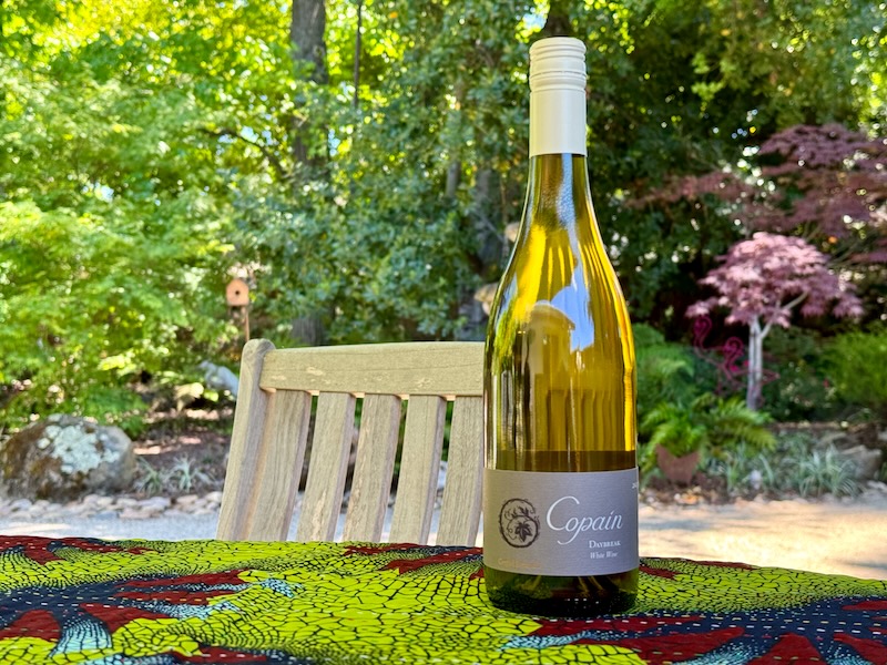 Copain’s Daybreak White Wine: It’s All in the Blend: I am always impressed when a 100% varietal wine shines, but I am equally impressed by the art of blending grape varieties. Skilled winemakers know just how to combine grape… bit.ly/4bA59Hc by @pullthatcork #vino #wine