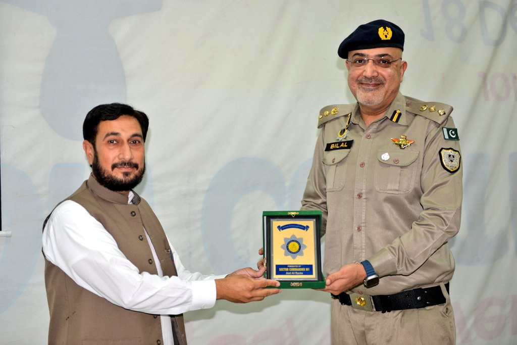 #UniversityOfSwabi organized a one-day seminar on 'Road Safety.' Officials of the National Highways and Motorways Police spoke to students and faculty about challenges and issues commuters, drivers, and passengers face on roads.