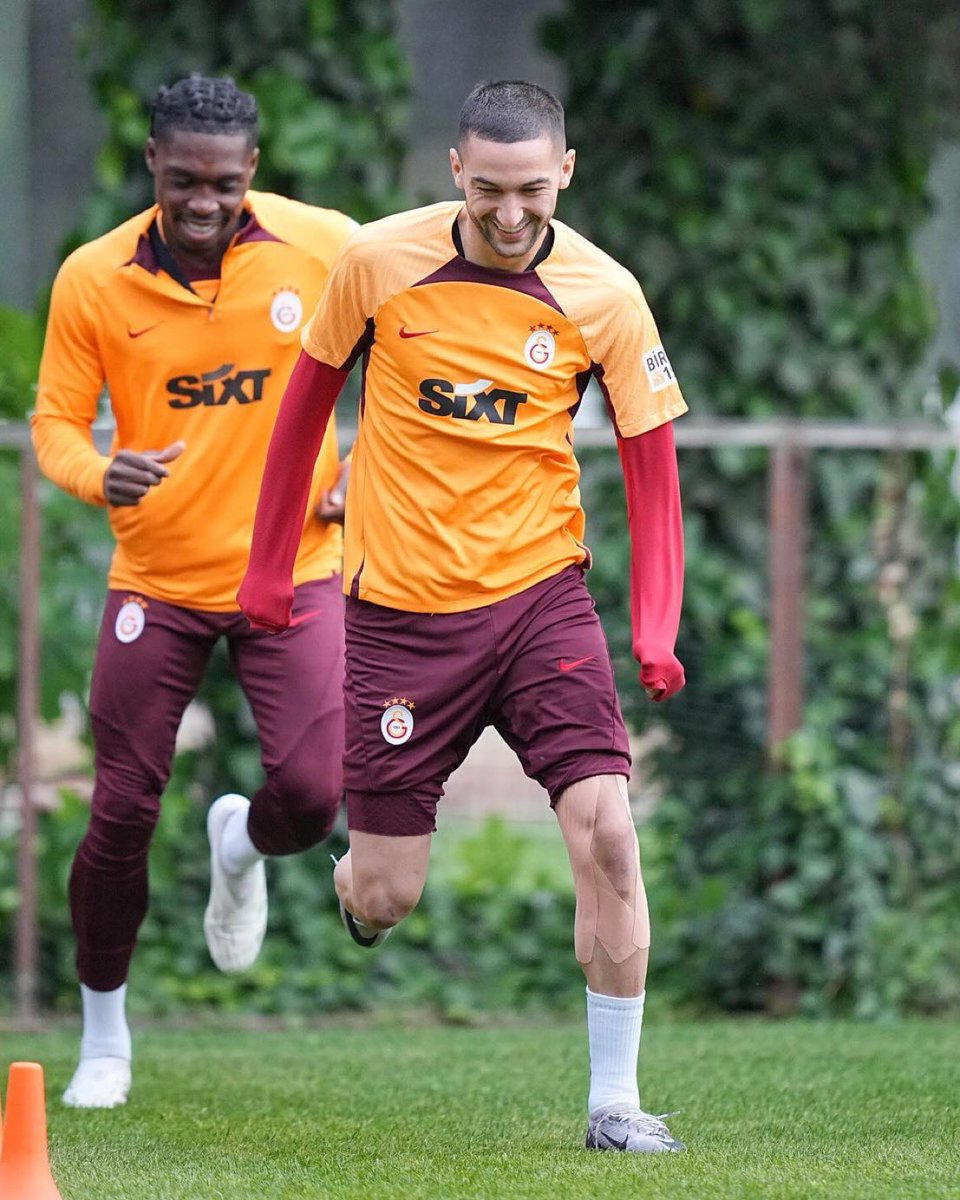 📸 Bugünkü idmanda Hakim Ziyech, keyifler yerinde 😍