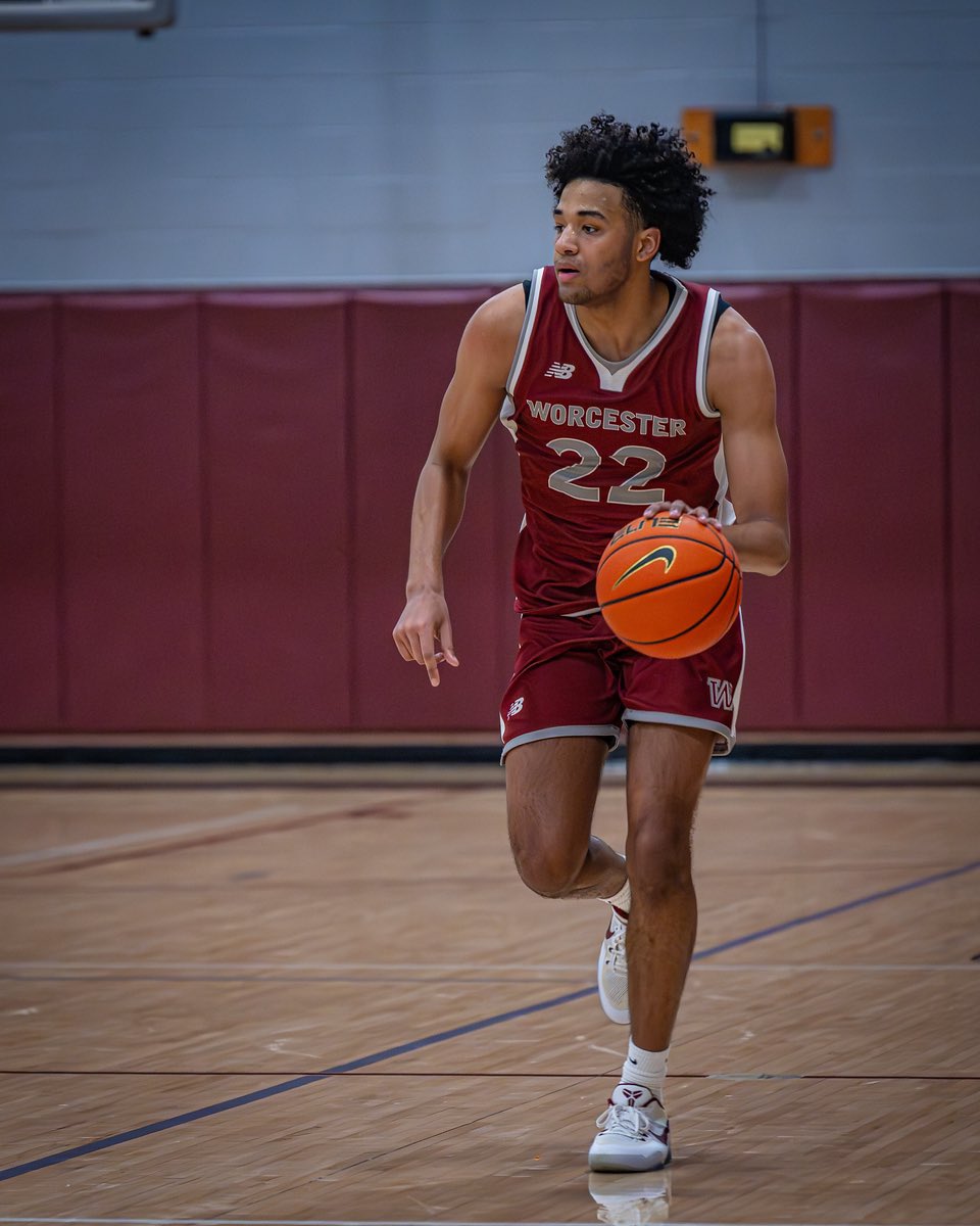 Big congrats to James Jones on his commitment to Central Connecticut! #WABasketball #HST