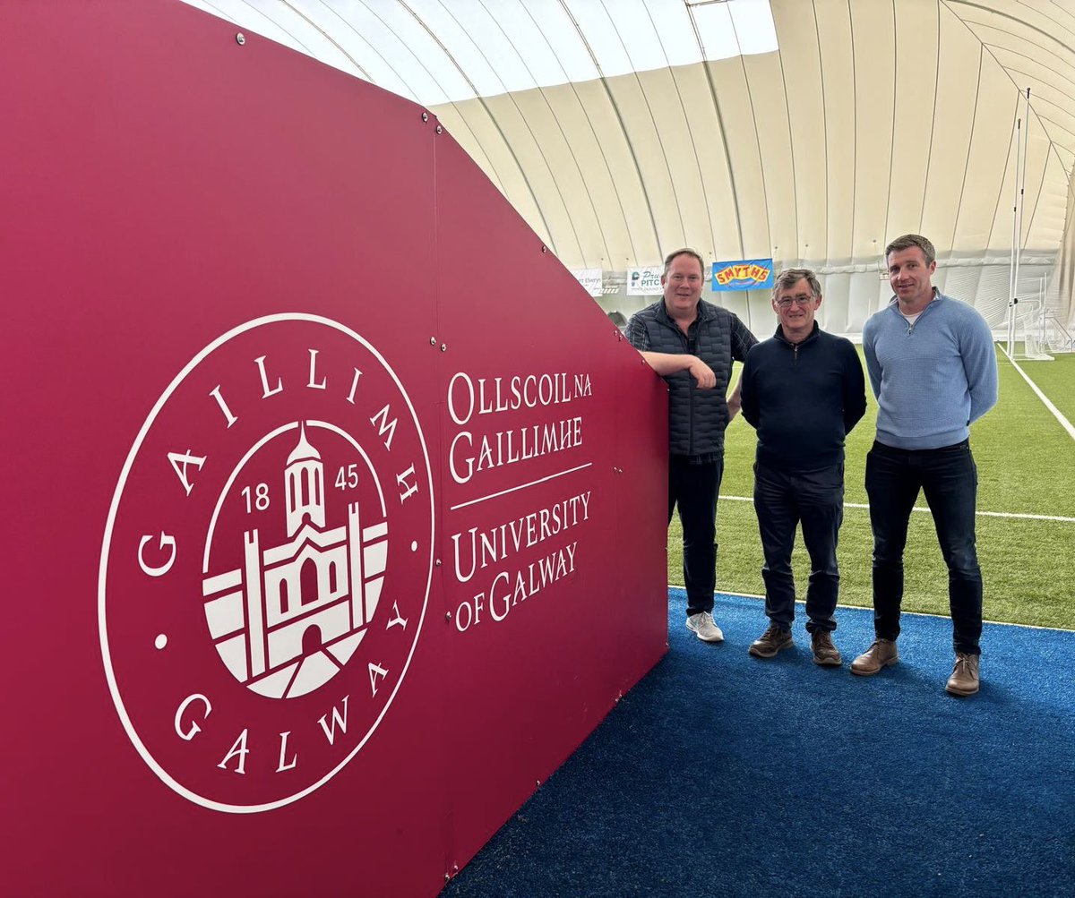 Excellent meeting today at the @uniofgalway @ConnachtGAA Air Dome with my good friends @cathalcregg and John Prenty. I am looking forward to working closely with @ConnachtGAA as part of this partnership. #sportforall @LadiesFootball @OfficialCamogie @officialgaa #gaelicgames